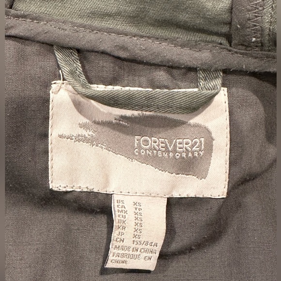 Women’s Jacket - Picture 4 of 4